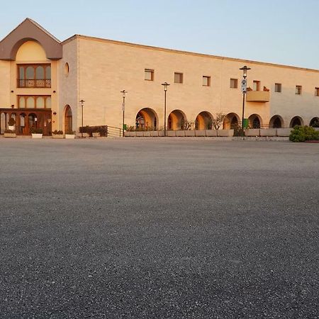 Casa Per Ferie Benedetto XIII Hotell Gravina in Puglia Exteriör bild