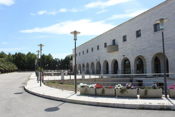 Casa Per Ferie Benedetto XIII Hotell Gravina in Puglia Exteriör bild